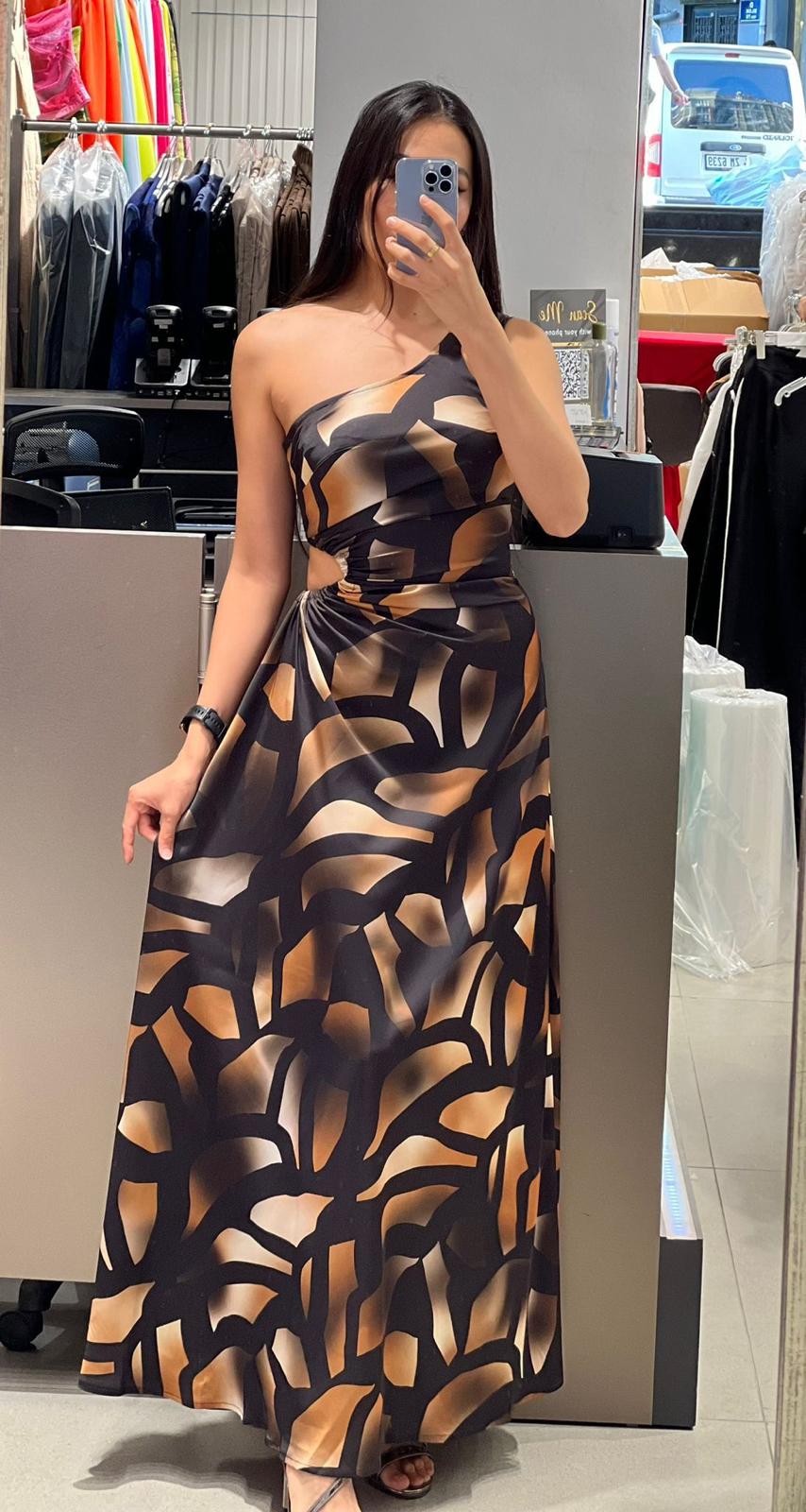 Bel Detaylı Desenli Kahverengi Saten Elbise