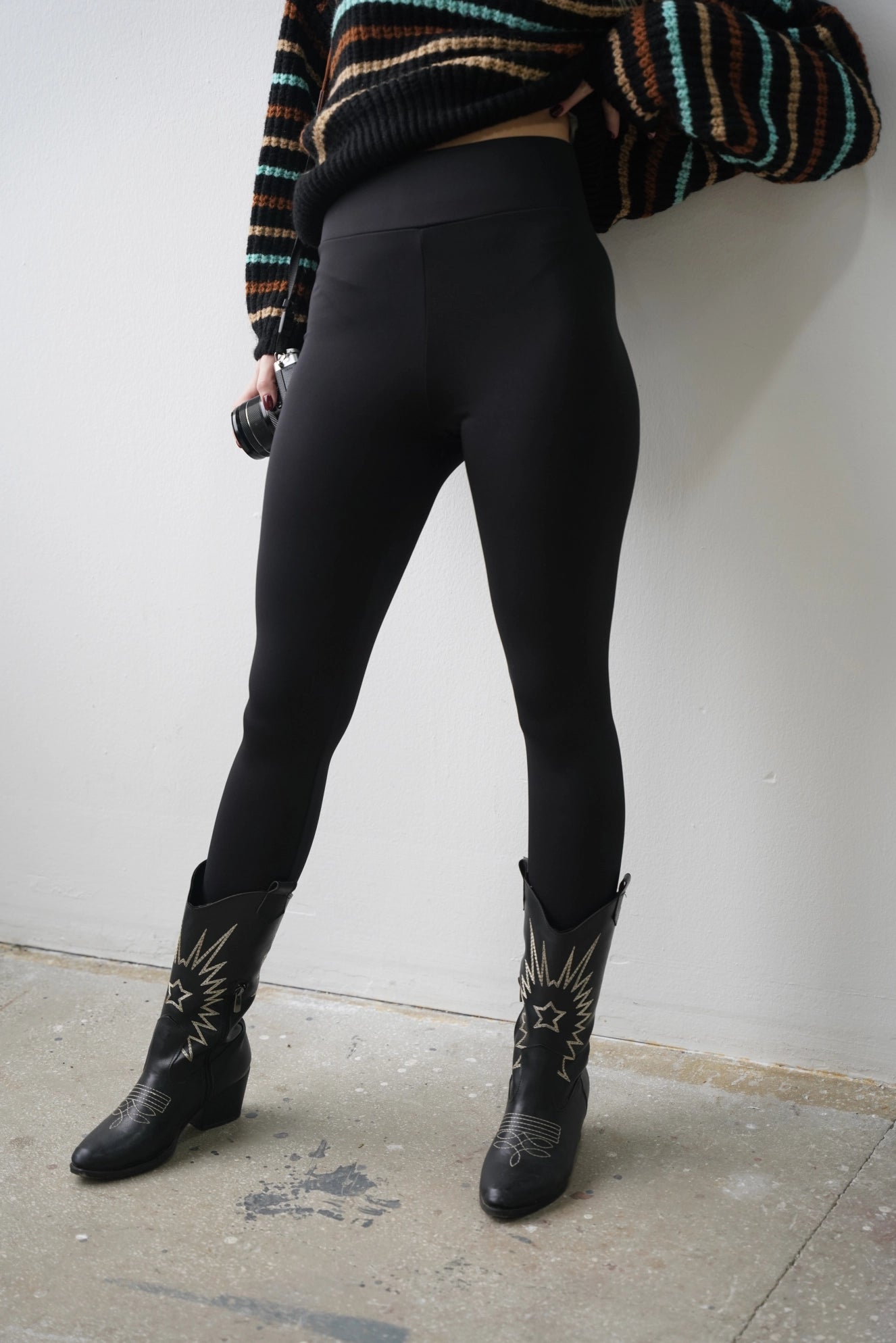 Yüksel Bel Şardonlu Tayt - Siyah