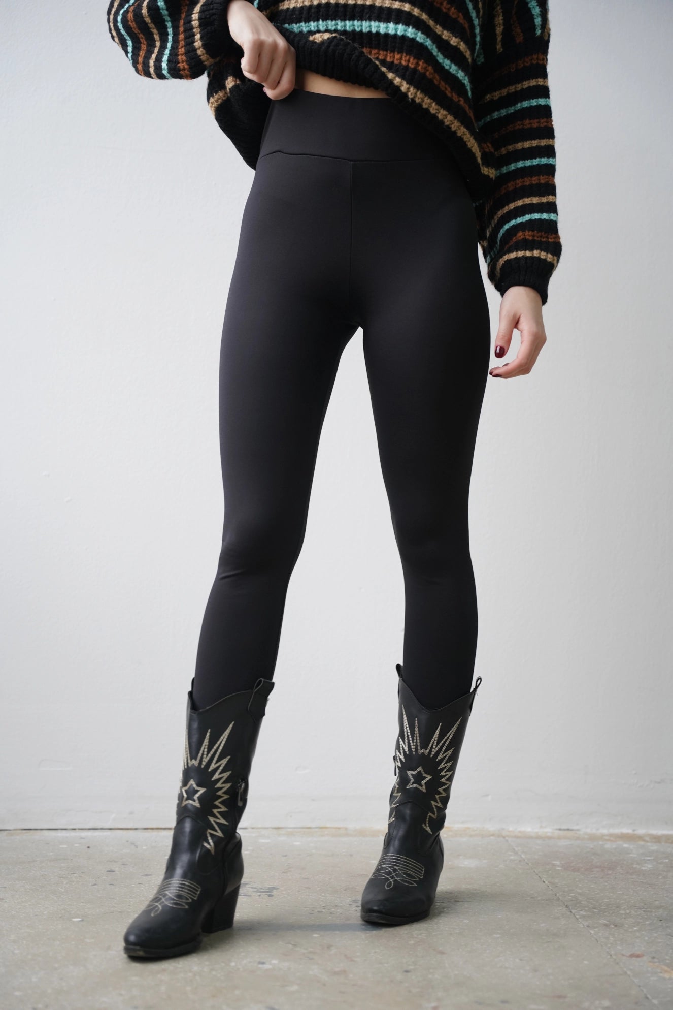 Yüksel Bel Şardonlu Tayt - Siyah