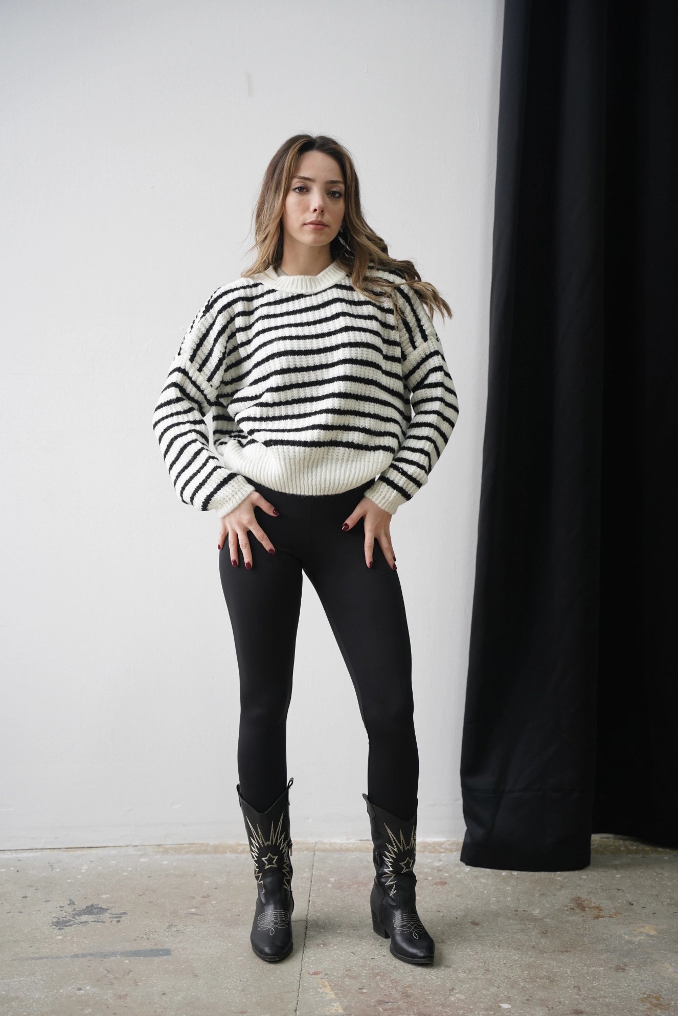 Crop Örme Triko Kazak - Çizgili Beyaz