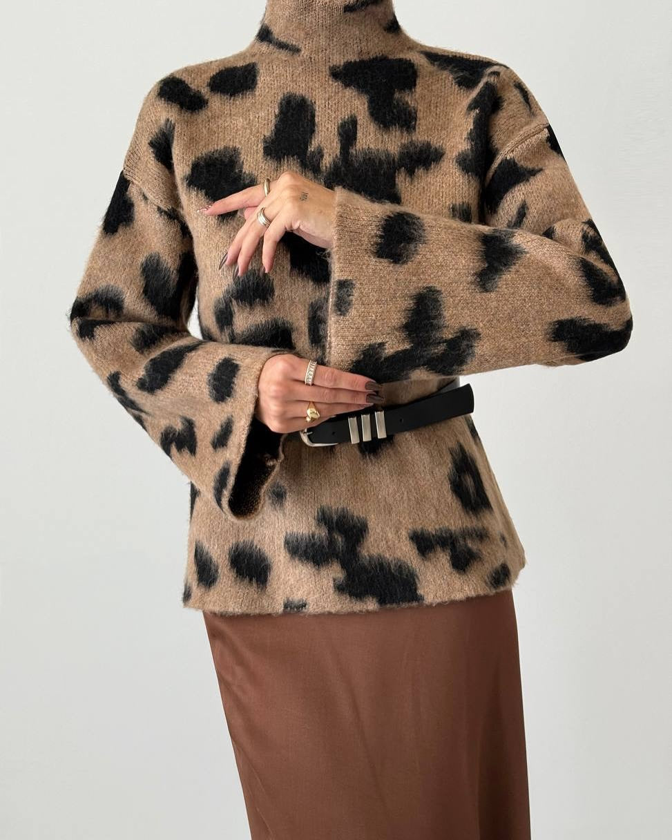 Desenli Boğazlı Triko