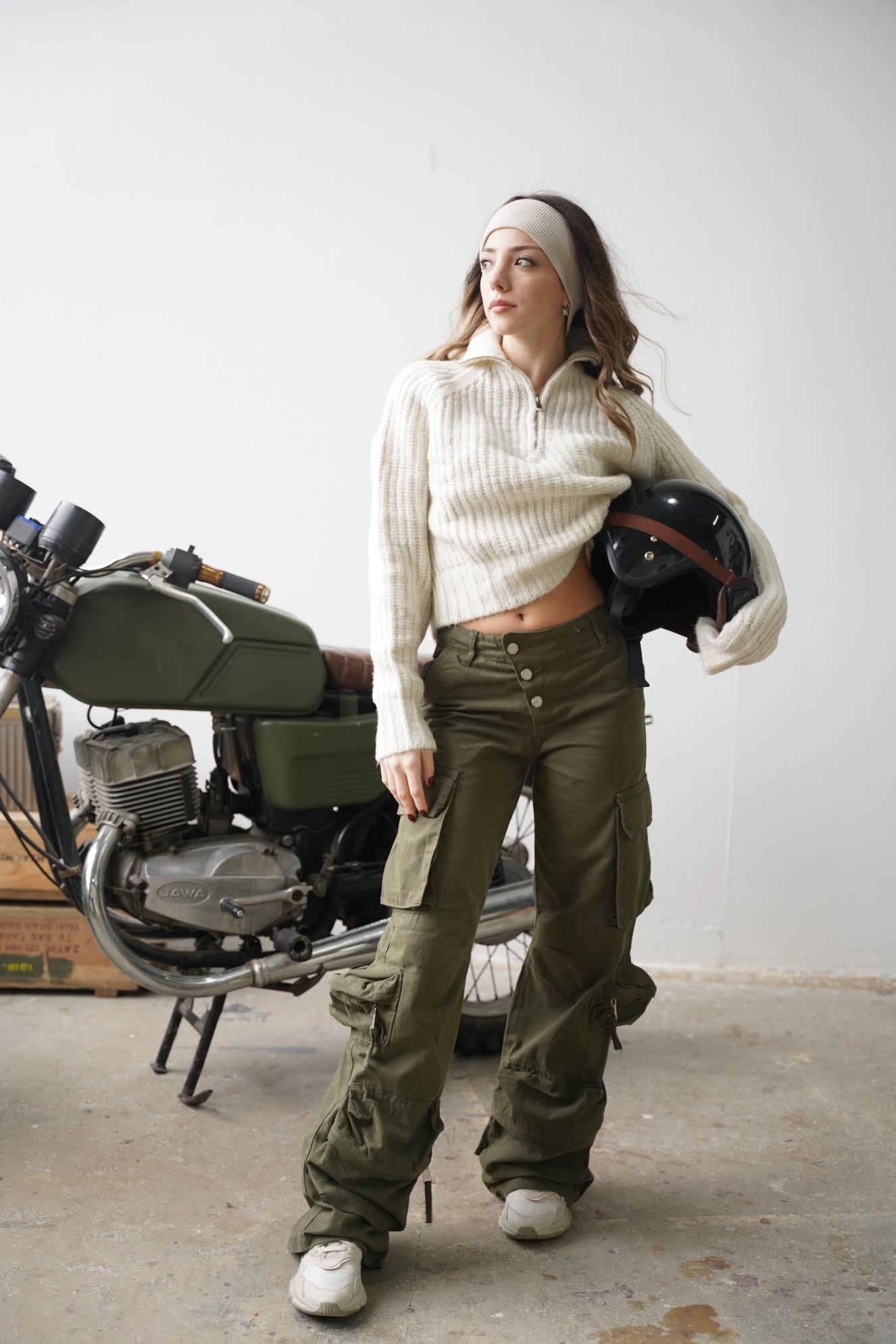 Yarım Fermuarlı Kazak - Beyaz