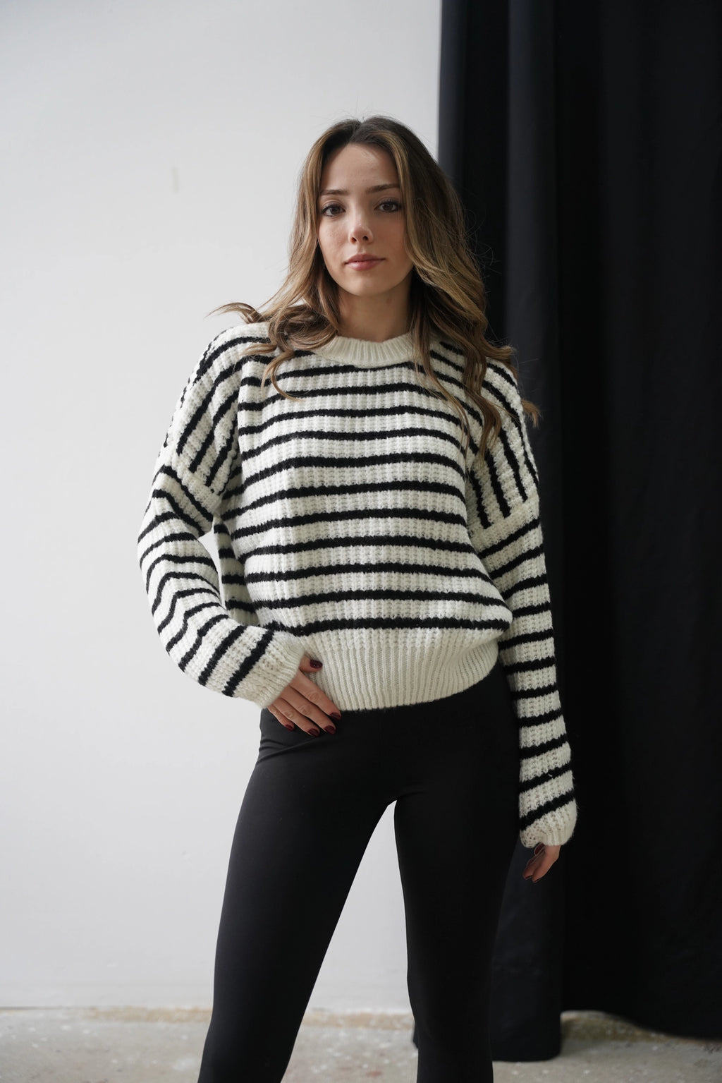 Crop Örme Triko Kazak - Çizgili Beyaz