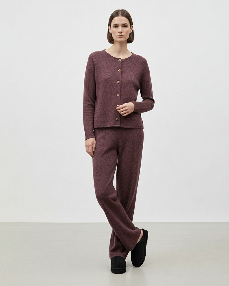 DÜĞMELİ TRİKO TAKIM